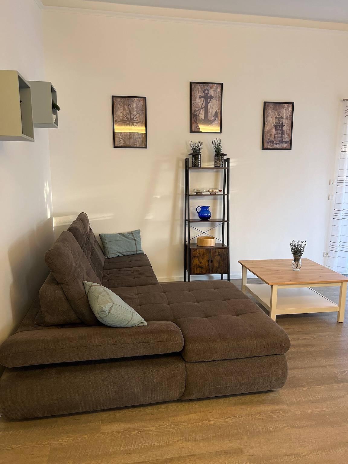 Ganze Wohnung, Apartment 'Am Tor Zu Hamburg' mit Balkon in Neu Wulmstorf, Landkreis Harburg