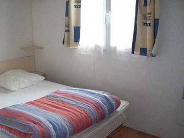 Camping für 6 Personen in Vairé, Loire-Tal, Bild 4