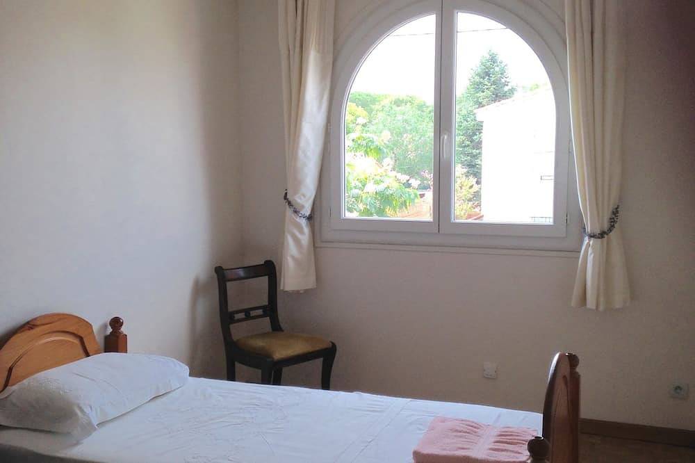 Maison entièrement rénovée avec piscine, jardin, parking à Argelès in Côte Vermeille, Argelès-sur-Mer