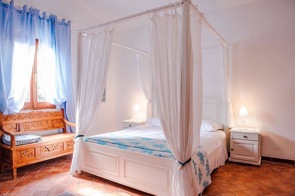 Das Violahaus, Unabhängig, schöner Meerblick, erholsame Ferien in Peonia Rosa, Sant'Antioco