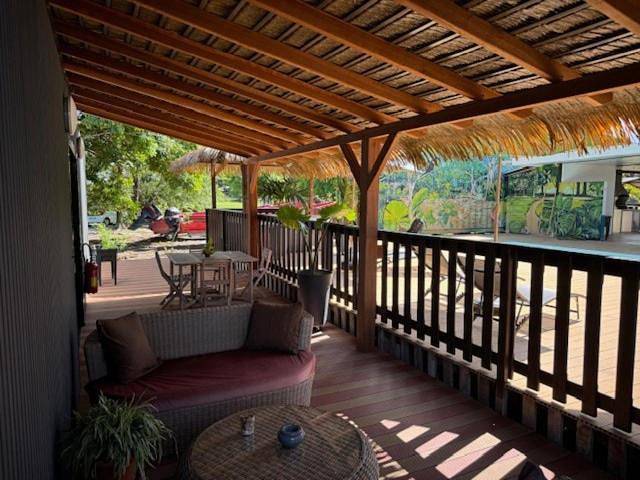 Appartement de vacances pour 4 personnes, avec vue ainsi que piscine et terrasse