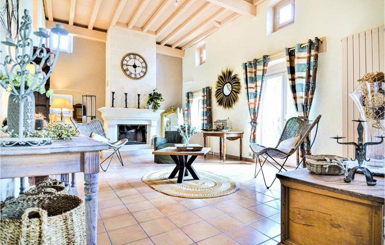 Location de vacances pour 8 personnes, avec piscine et terrasse à Saint-Privat-des-Vieux - 3