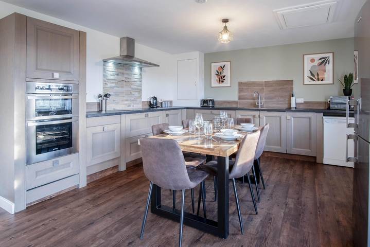 The Beacon - 3 Bedroom Cottage - Ludchurch in Pembrokeshire