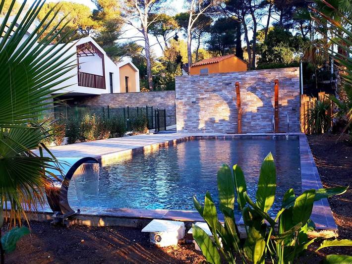 Vakantiewoning voor 4 personen, with Terras and Tuin as well as Zwembad in La Croix-Valmer
