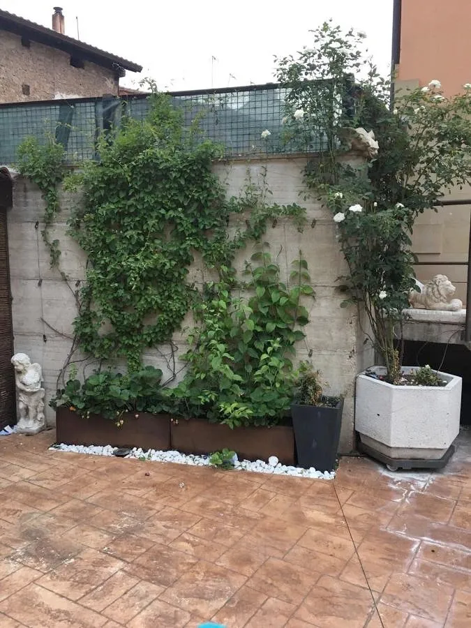 Ferienwohnung für 6 Personen, mit Garten und Ausblick sowie Pool - 1