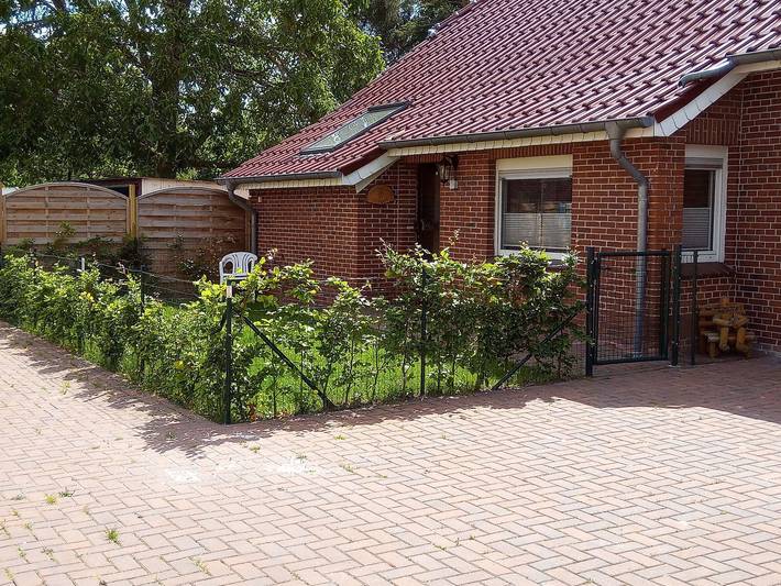Ferienwohnung für 2 Personen, mit Garten und Terrasse in Ostrhauderfehn
