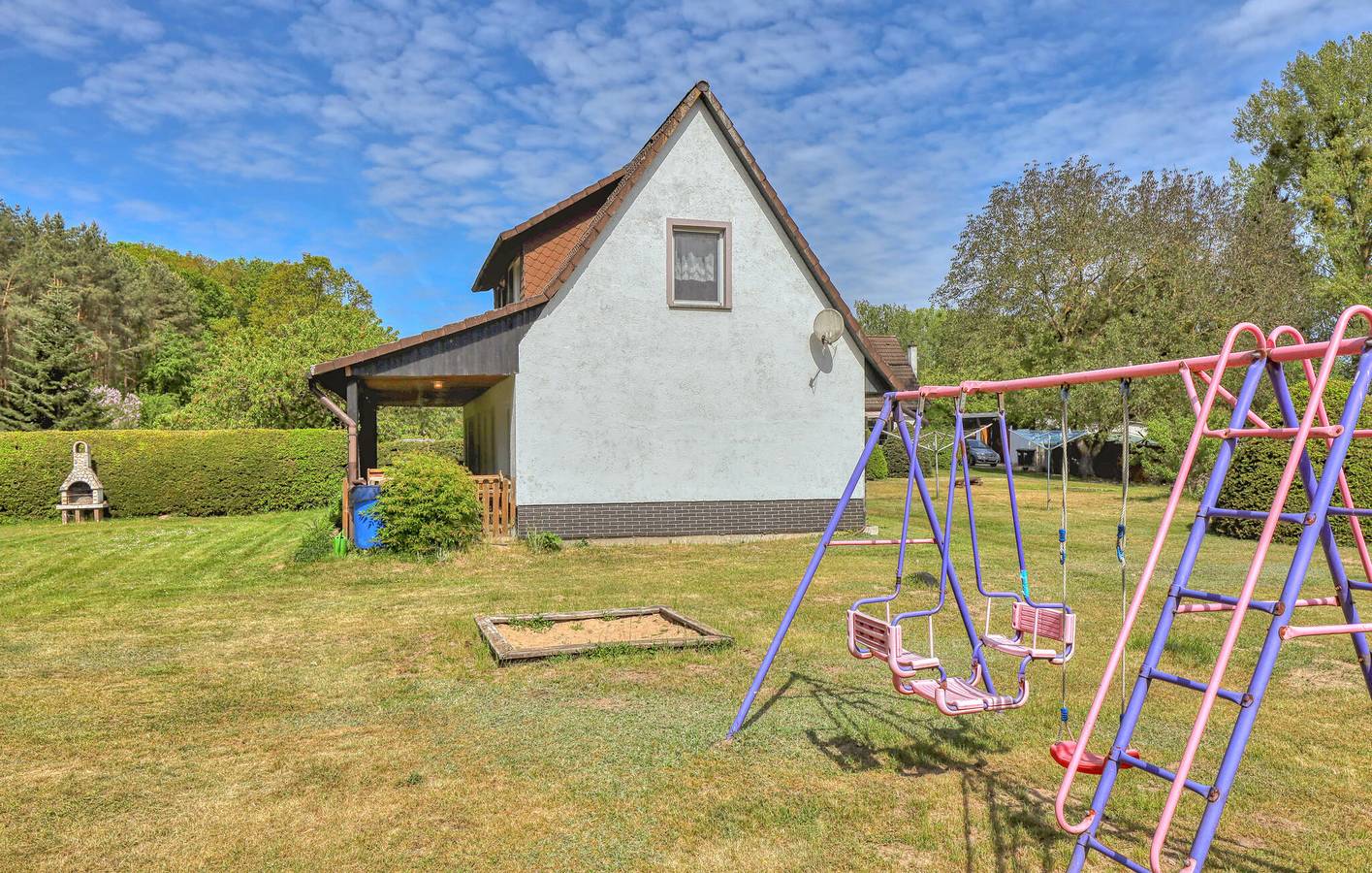 Ganze Ferienwohnung, Rückzugsort am Strand mit Parkplatz, Terrasse, Küche und Soundsystem in Blankensee (Mecklenburg), Mecklenburg-Strelitz