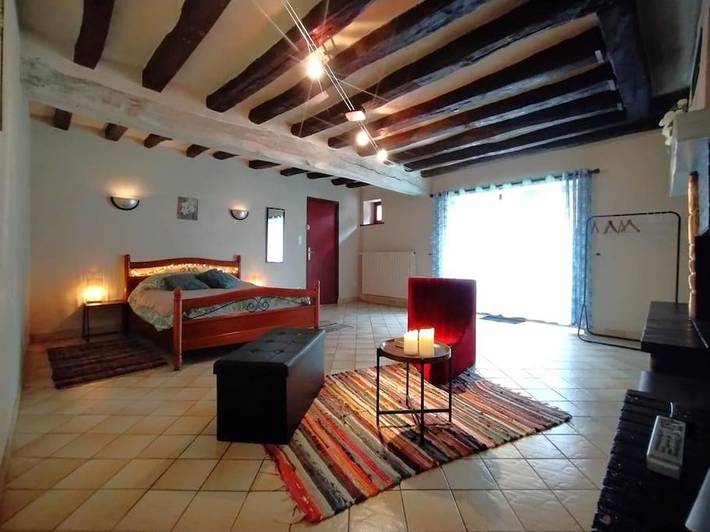 Gîte pour 4 personnes, avec jardin dans Saint-Georges-sur-Arnon - 2