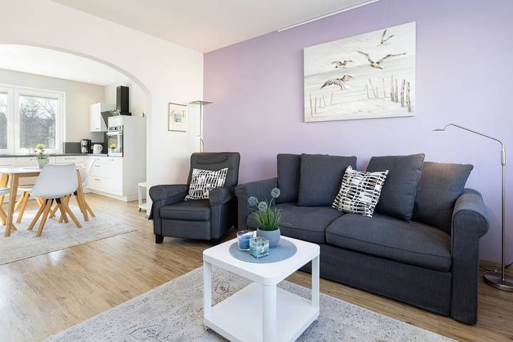 Ferienwohnung für 2 Personen, mit Balkon und Seeblick, mit Haustier in Laboe