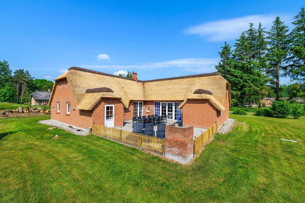 Tolles Ferienhaus mit Pool, Sauna, Whirlpool und Volleyballfeld  in Vester Husby, Husby (Dänemark)