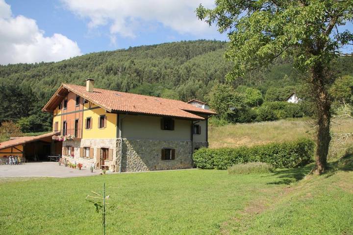Maison de campagne pour 2 personnes, avec Terrasse et Jardin à Busturia