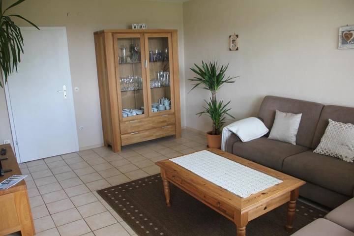 Ferienwohnung für 5 Personen, mit Terrasse und Garten sowie Ausblick