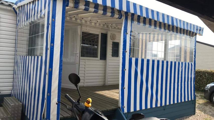 Camping pour 4 personnes, avec Terrasse et Jardin