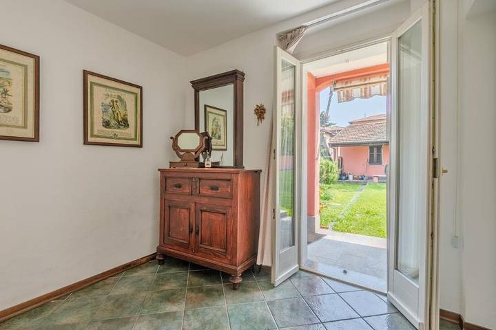 Villa pour 5 personnes, avec balcon ainsi que vue sur le lac et jardin dans Lac de Côme - 4