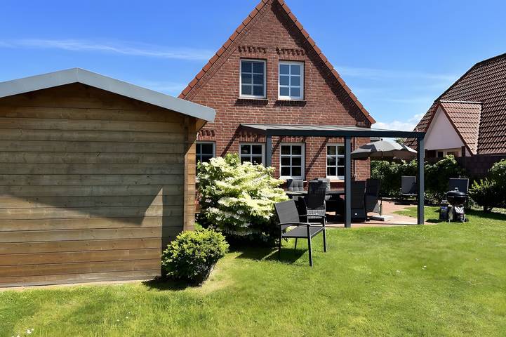 Ferienhaus für 6 Personen, mit Garten in Neßmersiel