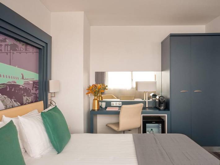Hôtel pour 2 personnes, avec Terrasse et Jardin ainsi que Piscine et Vue dans Aeroport Toulouse - Blagnac - 4