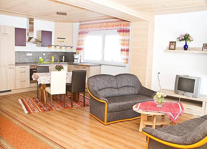Ferienwohnung für 4 Personen, mit Balkon und Balkon/Terrasse sowie Terrasse und Garten in Selb
