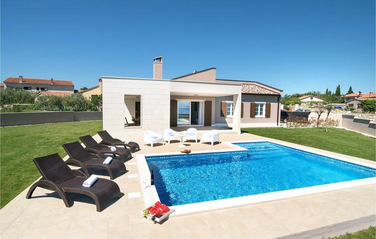 Modernes Apartment mit 2 Schlafzimmern, Pool, WLAN und 1,5 km entferntem Strandzugang in Marčana, Südküste Istrien