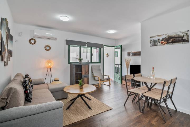 Ferienhaus 'Barriguita 2' mit privater Terrasse, Balkon und WLAN in Playa Blanca, Yaiza