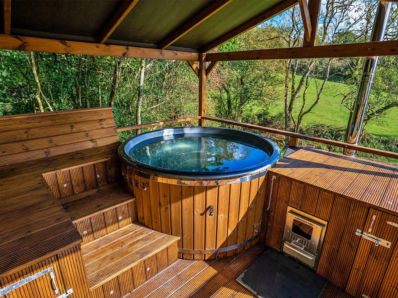 Wakehurst Luxury Dome in Chiddingstone, Kent