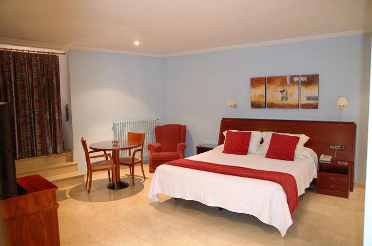 Hôtel pour 2 personnes, avec balcon dans San Celoni - 2