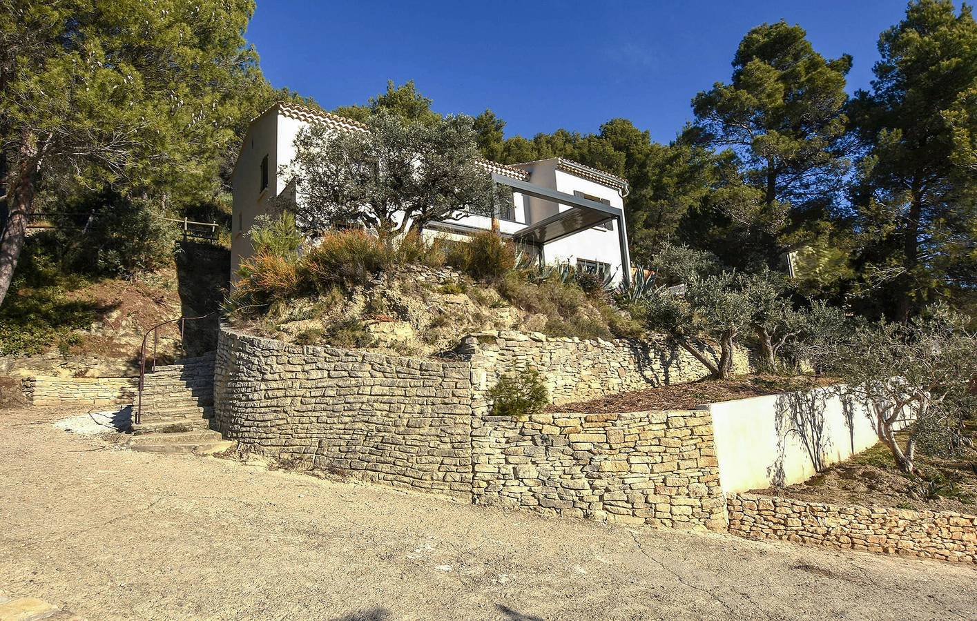 Charmant appartement de 180 m² avec piscine et garage, à 400 m de Beaumes-de-Venise in Beaumes-de-Venise, Vaucluse