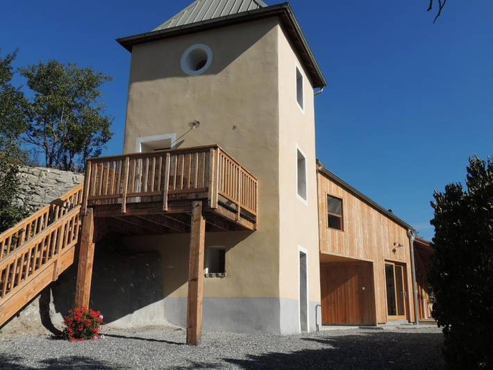 Gîte pour 2 personnes, avec Terrasse à Embrun