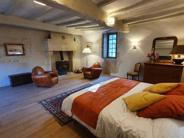 Chambre d’hôte pour 5 personnes, avec piscine et jardin à Montreuil-Bellay - 4