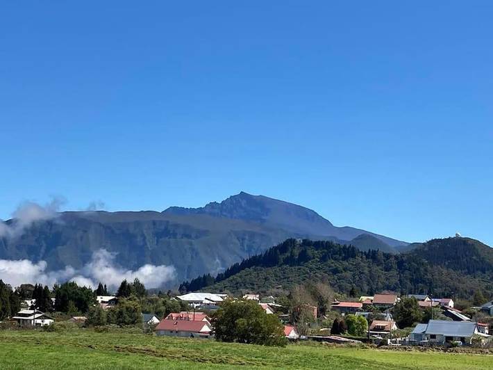 Appartement de vacances pour 8 personnes, avec balcon ainsi que vue et jardin