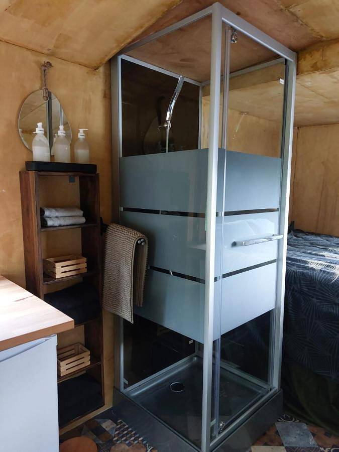 Tente pour 2 personnes, avec terrasse ainsi que jardin et vue dans la Sarthe - 4