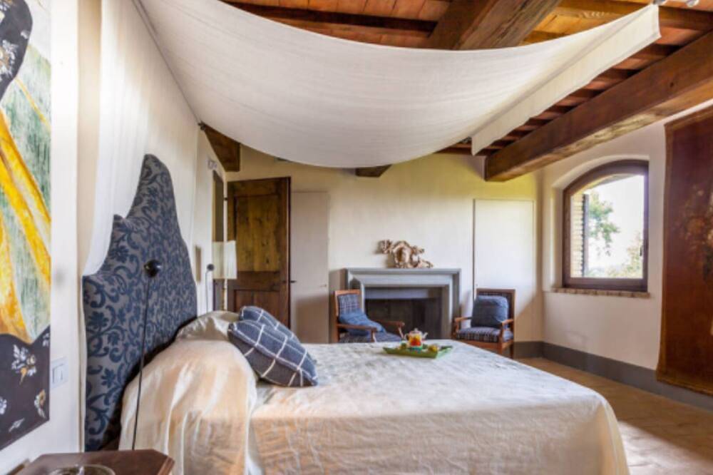 Charmante und schöne Villa in Umbrien mit privatem Pool, großen Gärten und Parkplätzen in Massa Martana, Perugia Provinz