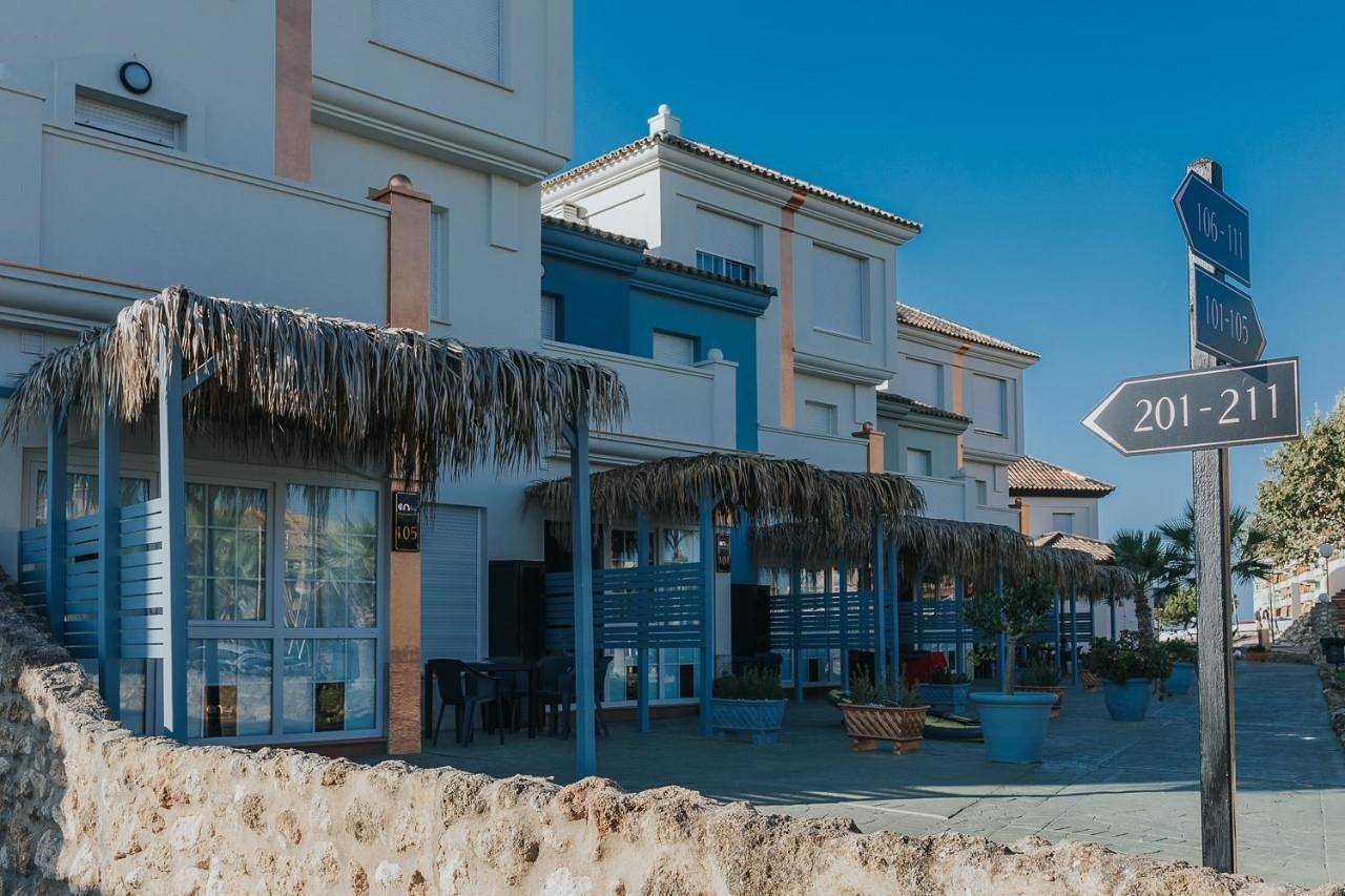 Ganze Wohnung, Ferienwohnung für 10 Personen mit Terrasse in Matalascañas, Almonte