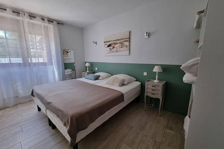 Location de vacances pour 15 personnes, avec jacuzzi ainsi que jardin et piscine à Saint-Martin-Lars-en-Sainte-Hermine - 4