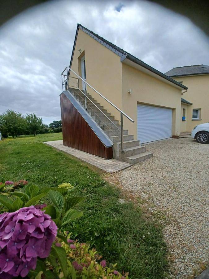 Gîte pour 2 personnes, avec terrasse ainsi que vue et jardin à Bourseul - 4