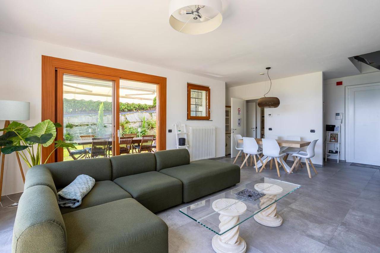 Relaxing Oasis Villa with Private Pool & View in Baveno, Comune di Baveno