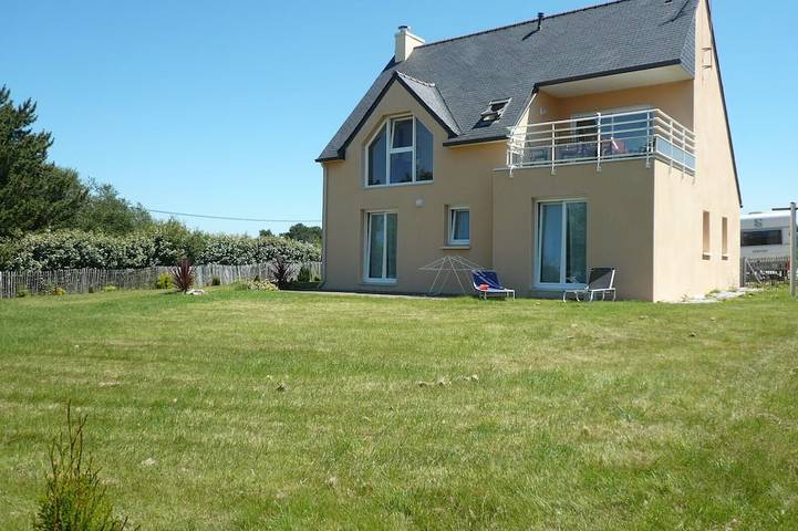 Ferienhaus für 6 Personen, mit Balkon und Garten in Crozon