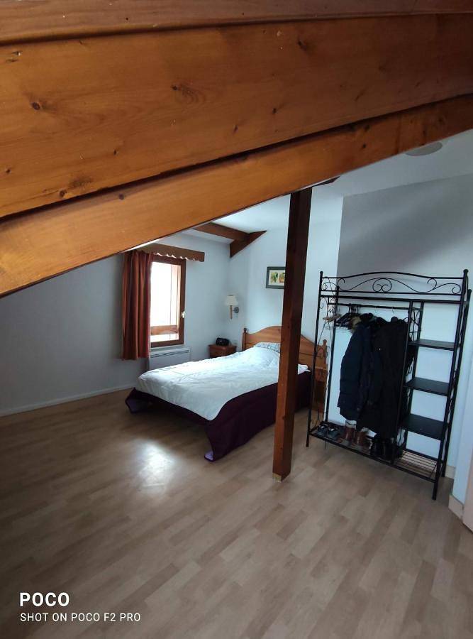 Gîte pour 7 personnes, avec vue ainsi que sauna et piscine, animaux acceptés dans Guzet-Neige - 3