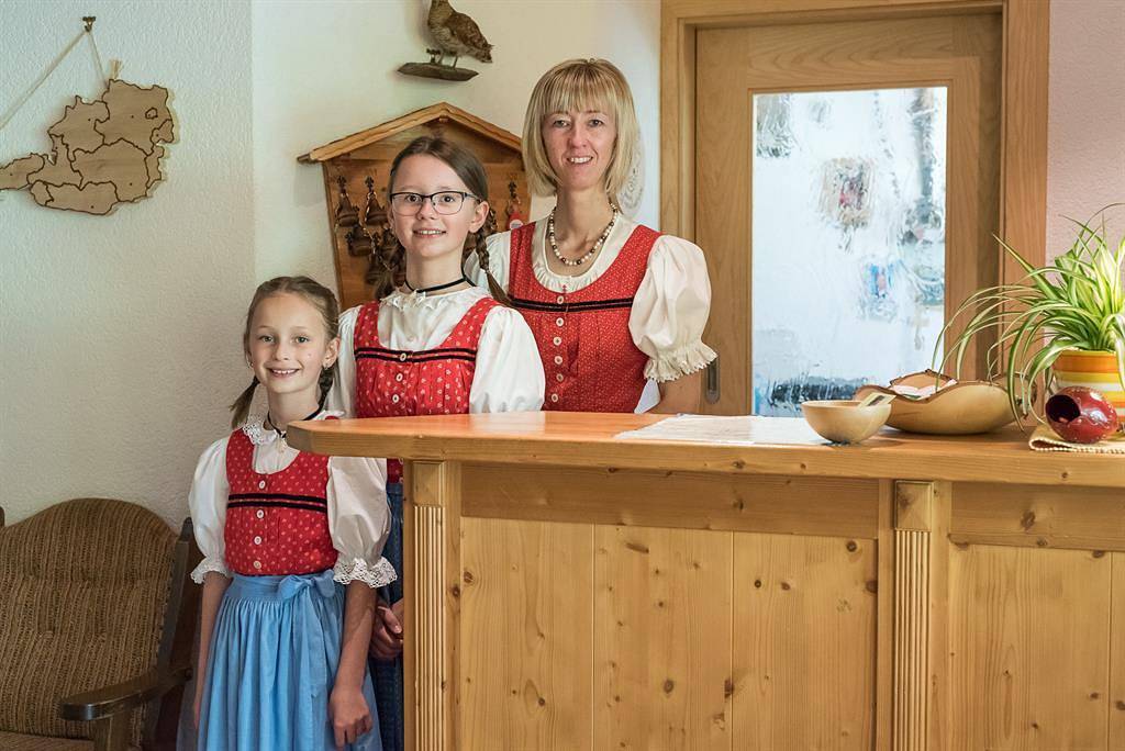 Doppelzimmer mit Dusche/Wc, Sat-Tv in Heiligenblut, Oberkärnten