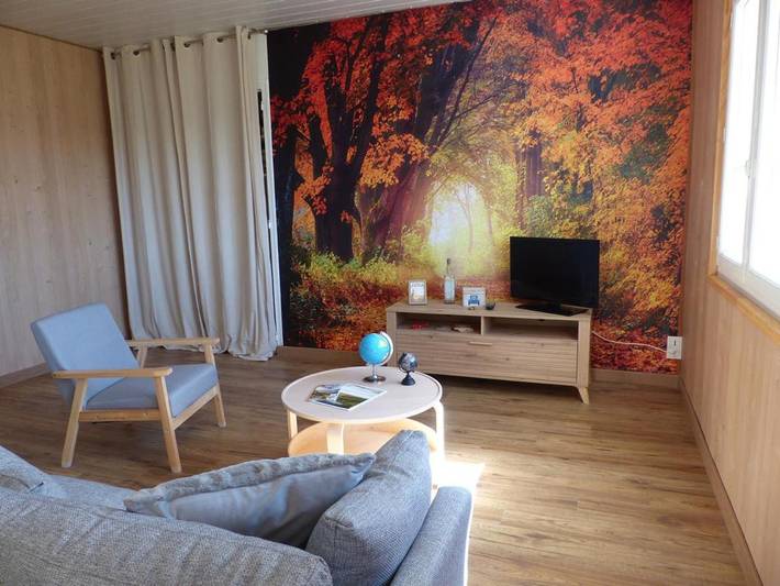 Location de vacances pour 6 personnes, avec vue et jardin à Dompierre-sur-Mont - 3