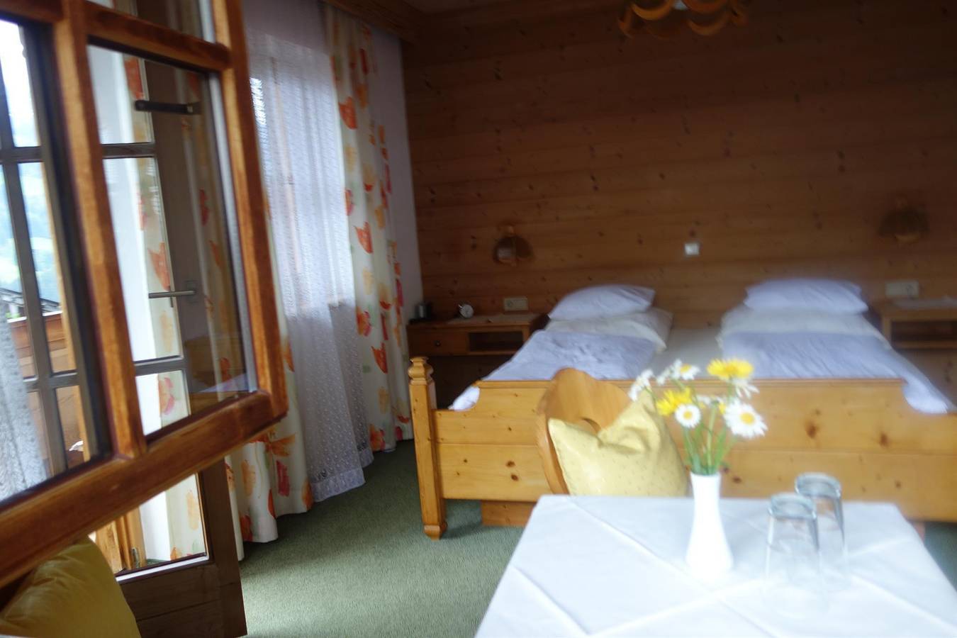 Doppelzimmer Südseite in Alpbach, Kaisergebirge