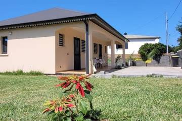Gîte pour 2 personnes, avec vue et jardin dans Riviere Du Mat