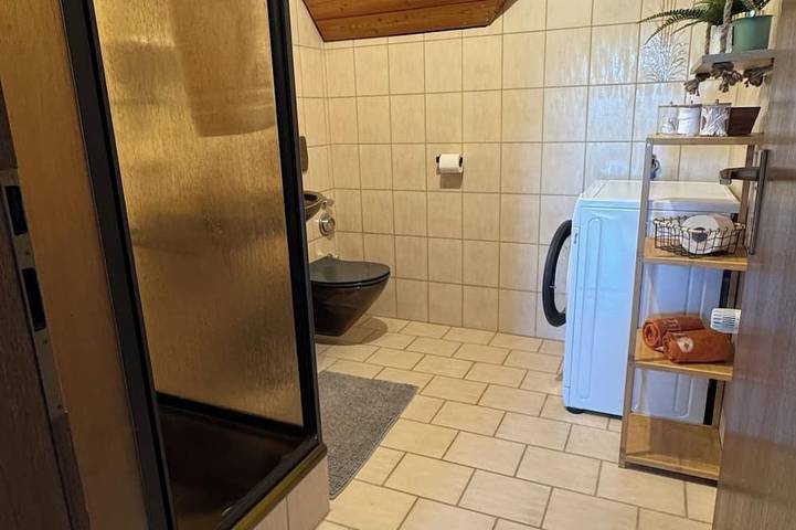 Ferienwohnung für 2 Personen, mit Balkon und Garten in Häusern - 2