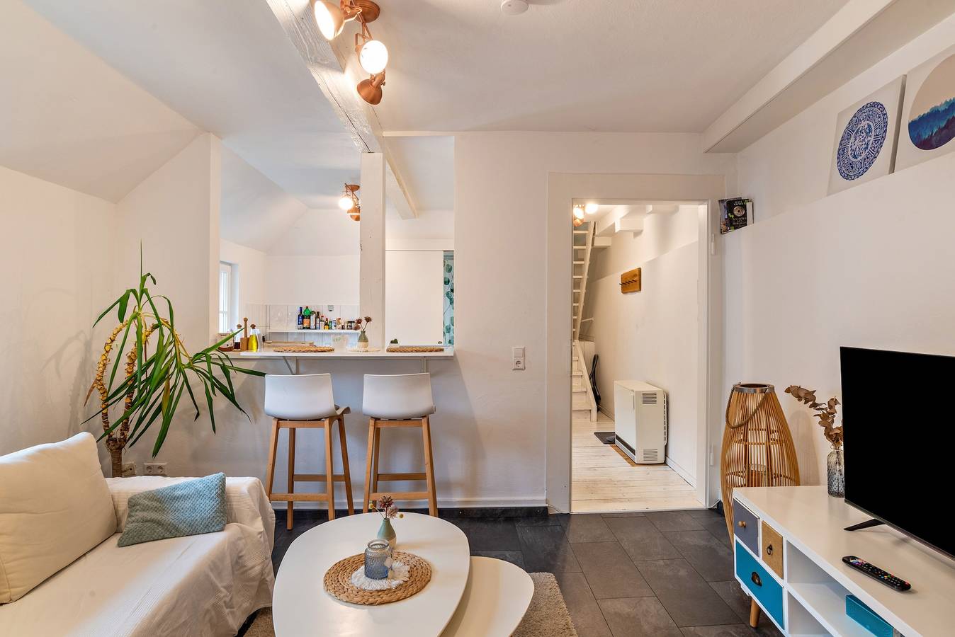 Ganze Wohnung, Perfekt für Ihren Städtetrip - "Sweet 2 Room Fachwerk Apartment" mit Wlan in Pforzheim, Nordschwarzwald