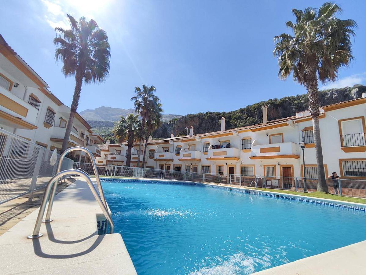 Two-Bedroom House in Benaoján, Provincia de Málaga