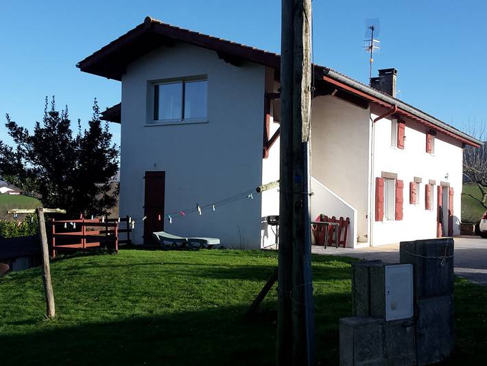 Appartement de vacances pour 4 personnes, avec jardin
