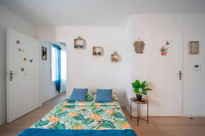 Appartement entier, Découvrez le Cocotier Athisien à Athis-Mons qui est en plein essors, situé à 20 minutes de Paris in Athis-Mons, Essonne