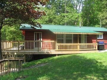 Cabin Rentals And Lodges for 8 Guests in Kawartha Lakes, Picture 1