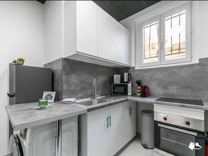 Apartamento entero, Amplio apartamento de 3 habitaciones y 10 plazas en Montreuil, cerca de París. in Montreuil, Sena-Saint Denis