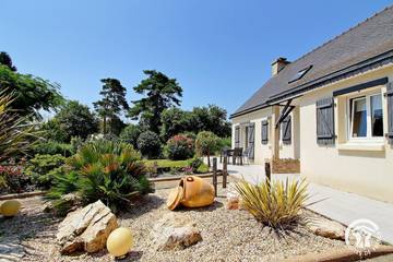 Gîte pour 8 personnes, avec terrasse et jardin à Marzan