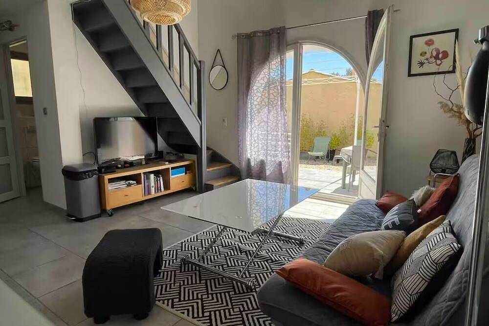 Petite maison au calme avec Clim + wifi pour long séjour in Rognac, Côte méditerranéenne (France)